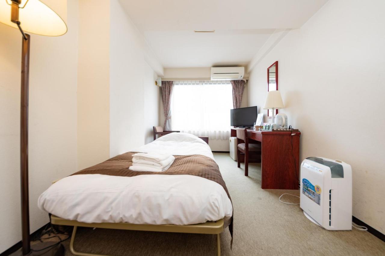 Sky Heart Hotel Koiwa Токио Екстериор снимка